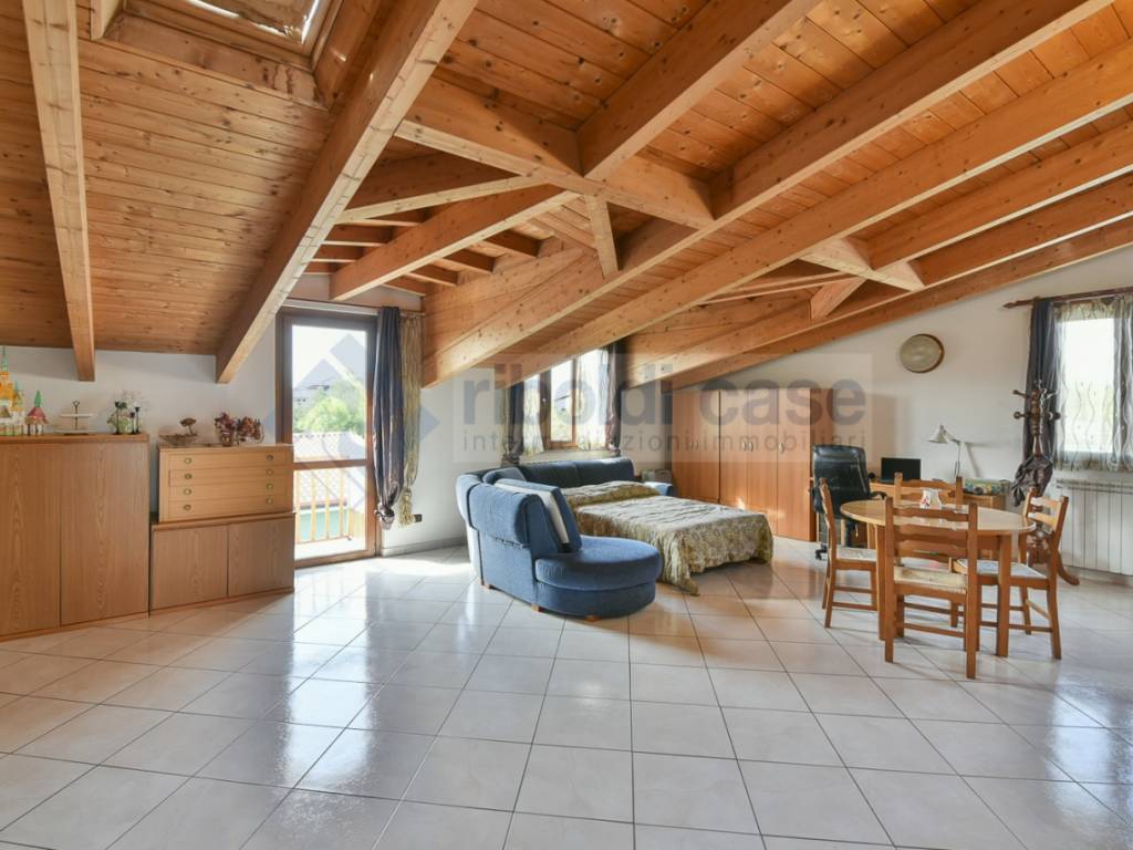 casa indipendente in vendita a Cesano Maderno