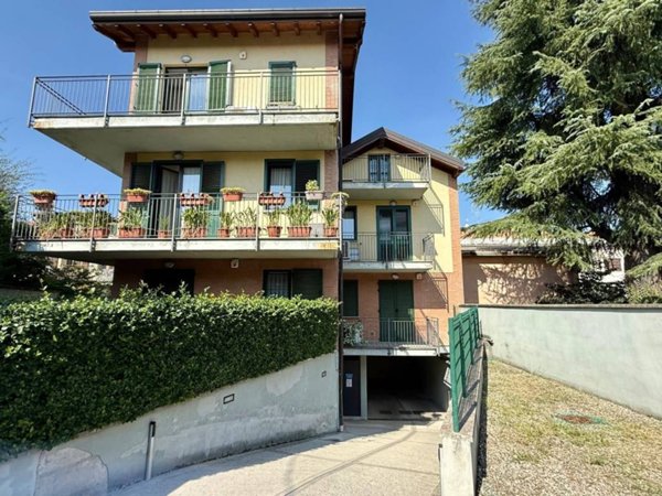 appartamento in vendita a Cesano Maderno in zona Binzago