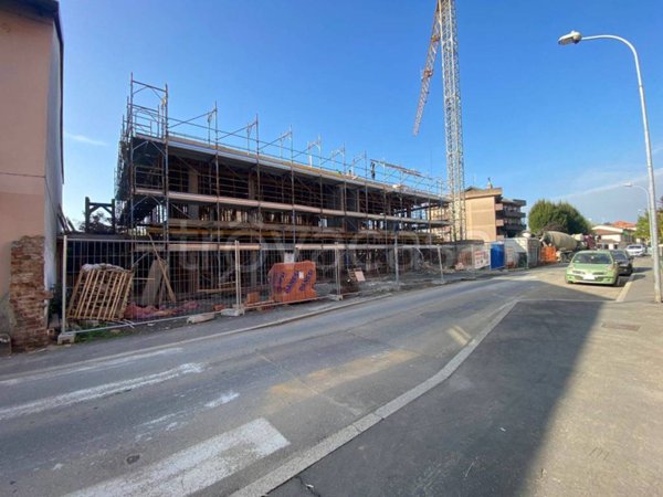 casa indipendente in vendita a Cesano Maderno in zona Binzago