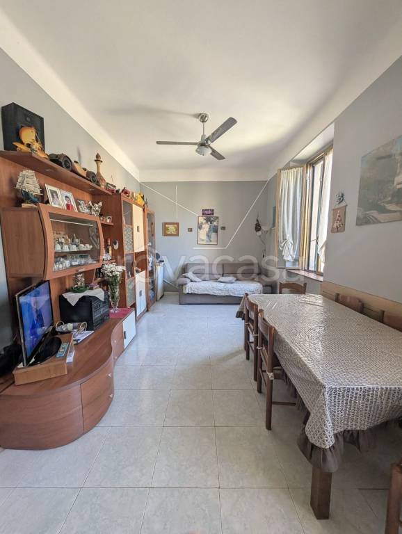 appartamento in vendita a Cesano Maderno in zona Villaggio Snia