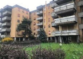 locale di sgombero in vendita a Cesano Maderno