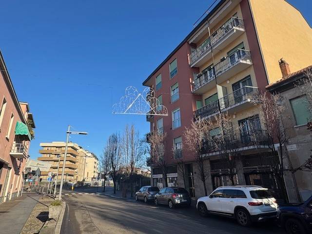 negozio in vendita a Cesano Maderno