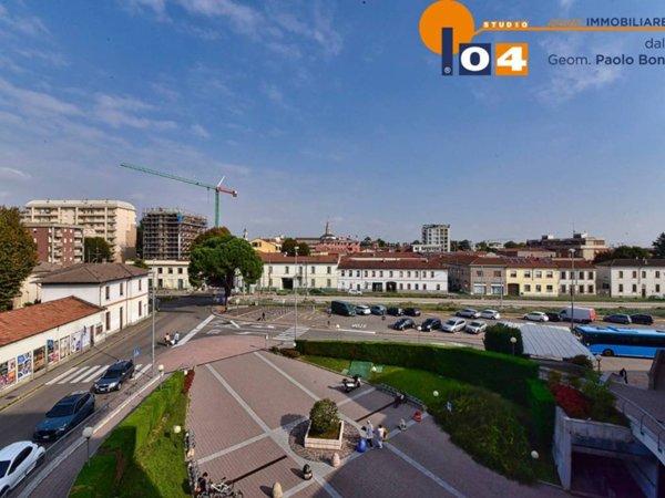 ufficio in vendita a Cesano Maderno