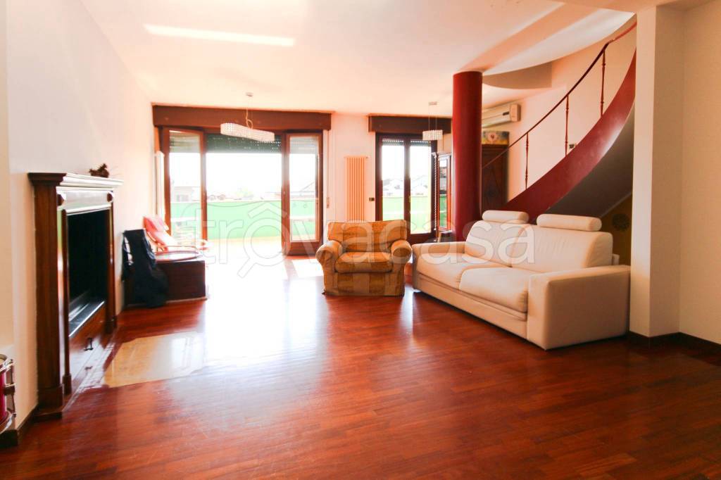 appartamento in vendita a Cesano Maderno