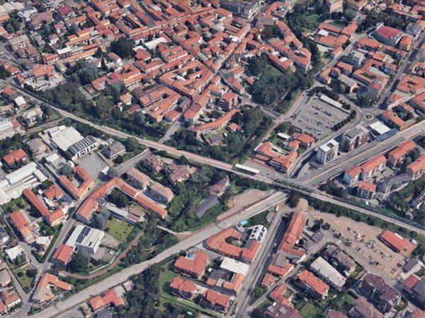 negozio in vendita a Cesano Maderno