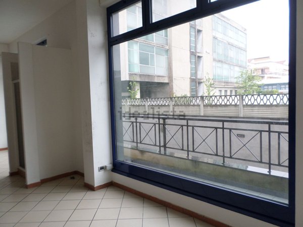 ufficio in vendita a Cesano Maderno