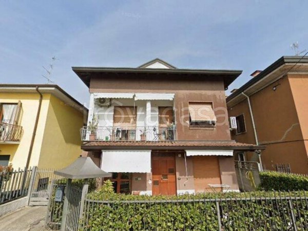 appartamento in vendita a Cesano Maderno in zona Cassina Savina