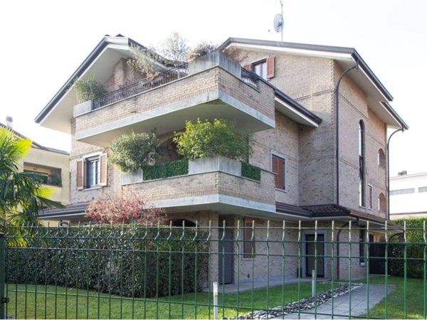 appartamento in vendita a Cesano Maderno