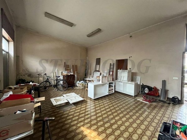 negozio in vendita a Cesano Maderno