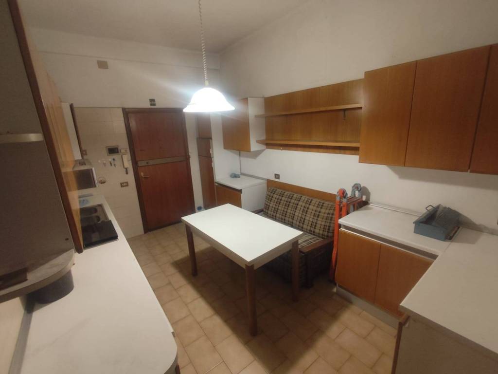 appartamento in vendita a Cesano Maderno in zona Villaggio Snia