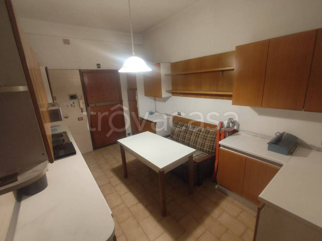 appartamento in vendita a Cesano Maderno in zona Villaggio Snia