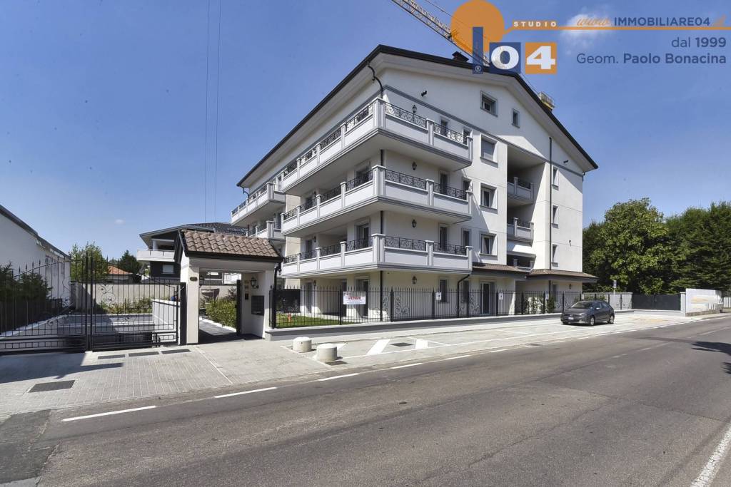 appartamento in vendita a Cesano Maderno in zona Binzago
