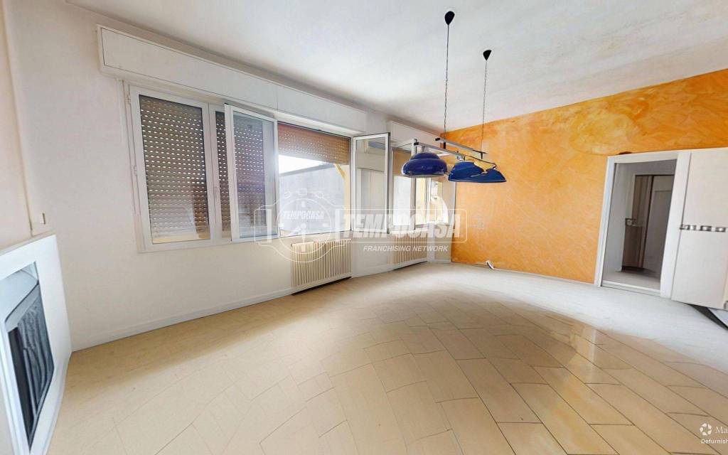 casa indipendente in vendita a Cesano Maderno in zona Binzago