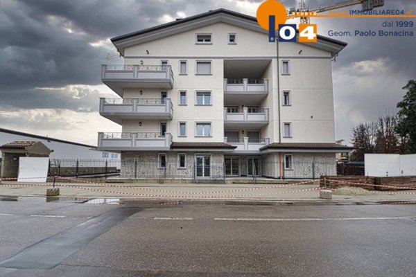 appartamento in vendita a Cesano Maderno in zona Binzago