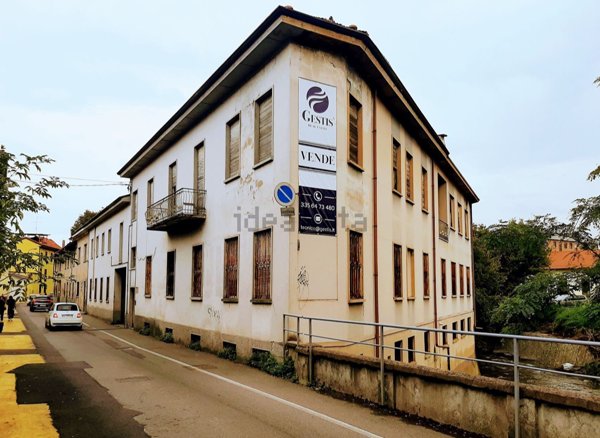 intera palazzina in vendita a Cesano Maderno