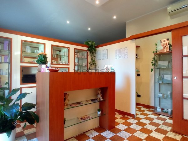 negozio in vendita a Cesano Maderno