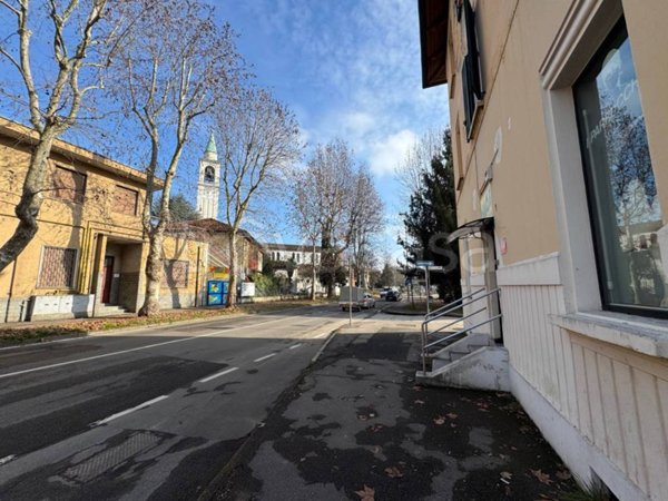 negozio in vendita a Cesano Maderno