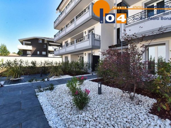 appartamento in vendita a Cesano Maderno in zona Binzago