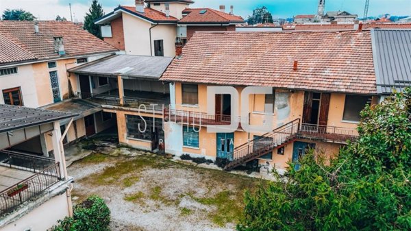 casa semindipendente in vendita a Cesano Maderno in zona Binzago