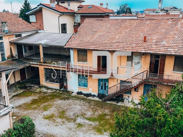 casa indipendente in vendita a Cesano Maderno in zona Binzago