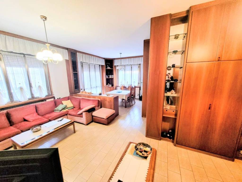 casa indipendente in vendita a Cesano Maderno