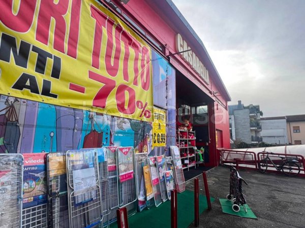 negozio in vendita a Cesano Maderno