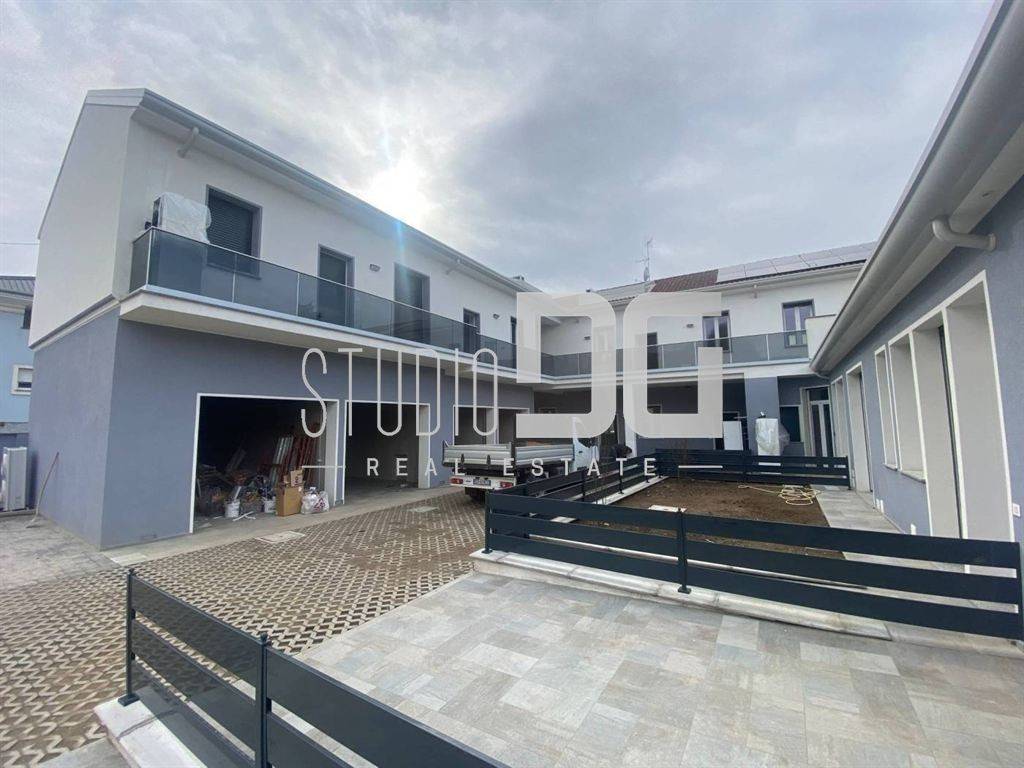 appartamento in vendita a Cesano Maderno in zona Binzago