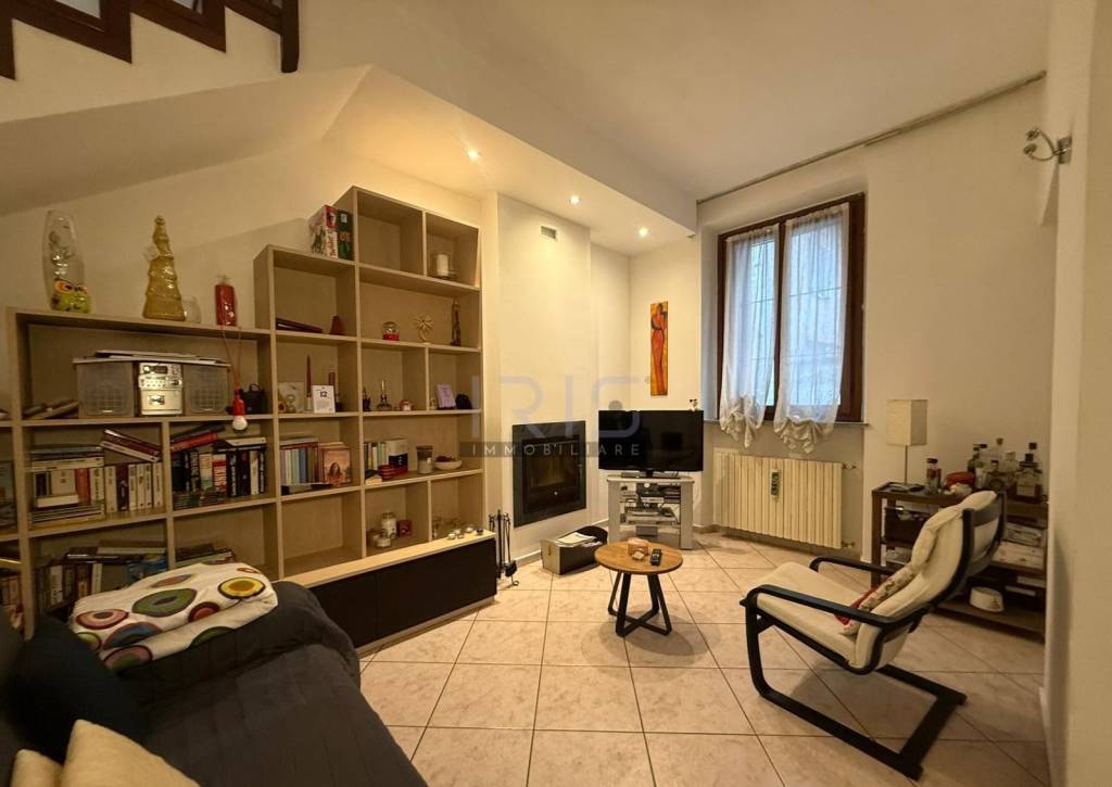 appartamento in vendita a Cesano Maderno in zona Binzago