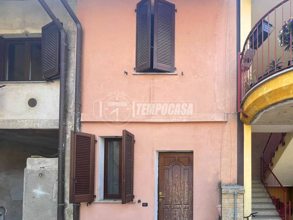 appartamento in vendita a Cesano Maderno in zona Cassina Savina