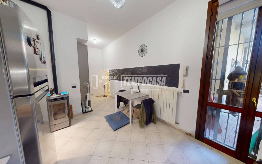 appartamento in vendita a Cesano Maderno in zona Binzago