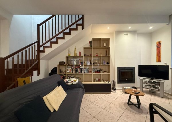 appartamento in vendita a Cesano Maderno in zona Binzago