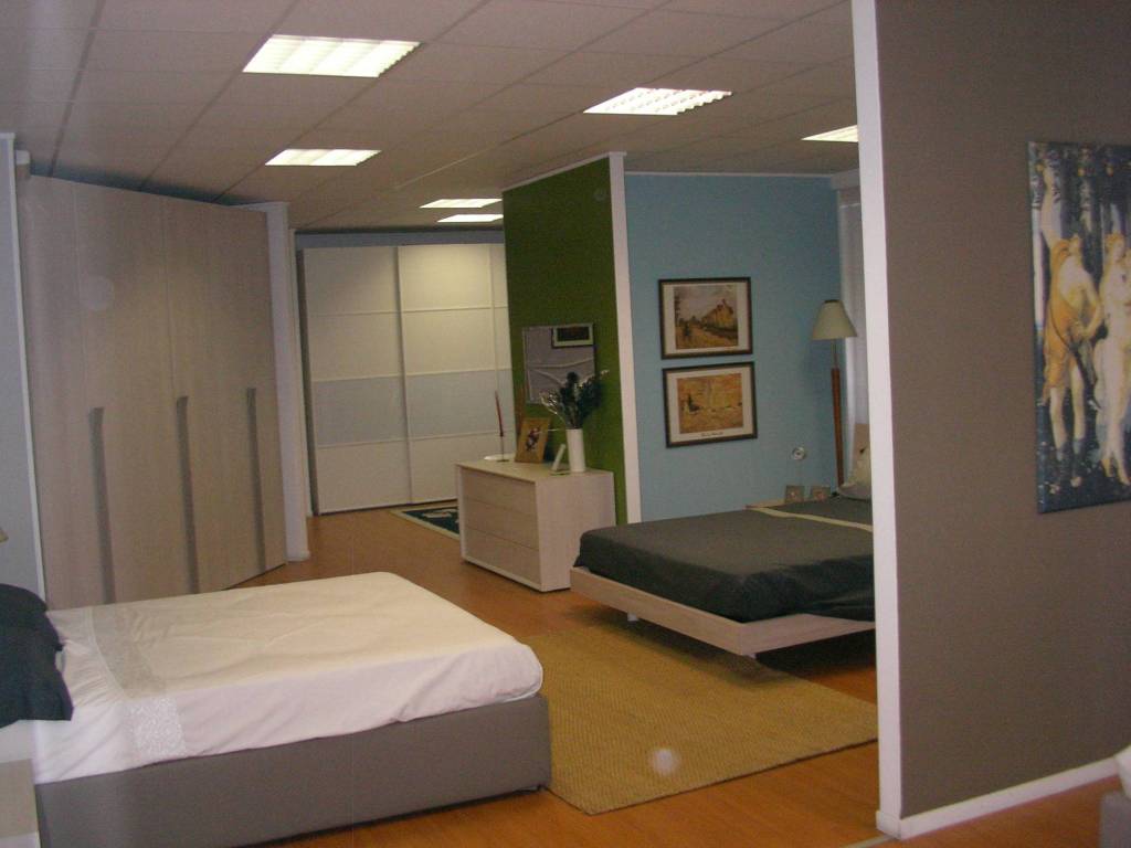 negozio in vendita a Cesano Maderno