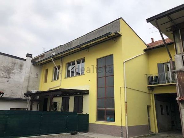 appartamento in vendita a Cesano Maderno in zona Binzago