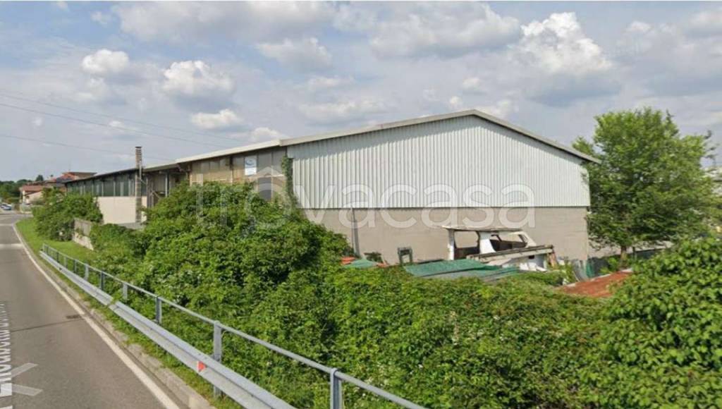 locale commerciale in vendita a Cesano Maderno