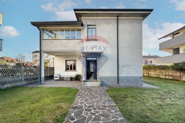 casa indipendente in vendita a Cesano Maderno