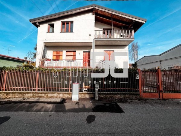 casa indipendente in vendita a Cesano Maderno