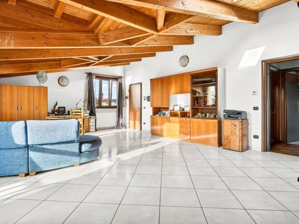 casa indipendente in vendita a Cesano Maderno