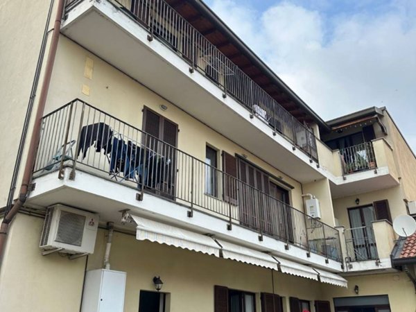 appartamento in vendita a Cesano Maderno in zona Binzago