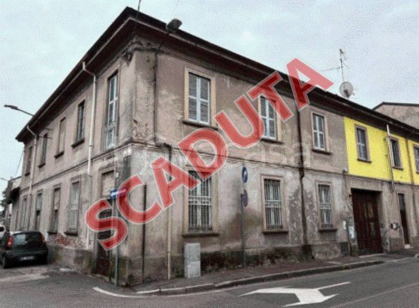 appartamento in vendita a Cesano Maderno in zona Binzago