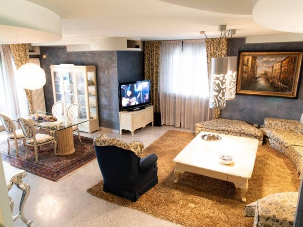 appartamento in vendita a Cesano Maderno in zona Cassina Savina