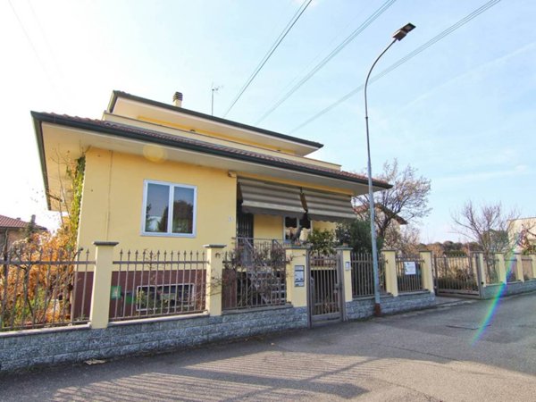 casa indipendente in vendita a Cesano Maderno