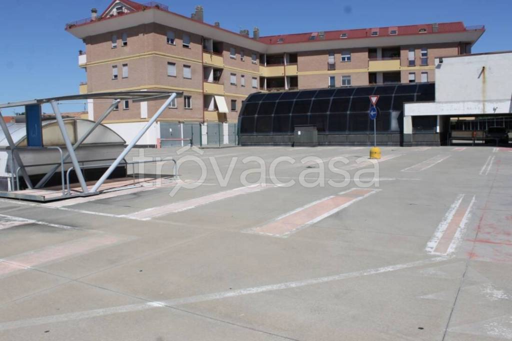 negozio in vendita a Cesano Maderno