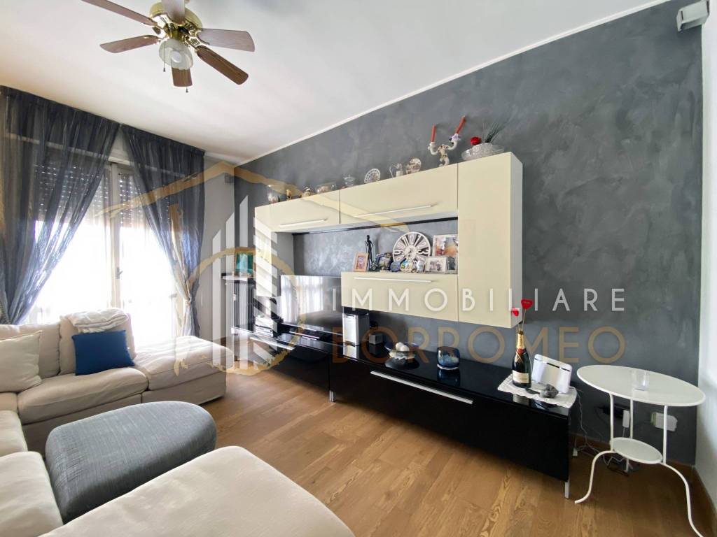 appartamento in vendita a Cesano Maderno in zona Binzago
