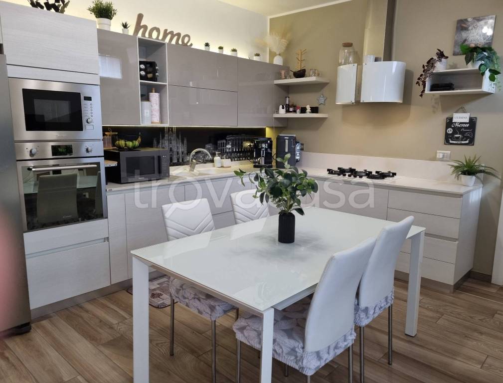 casa indipendente in vendita a Cesano Maderno