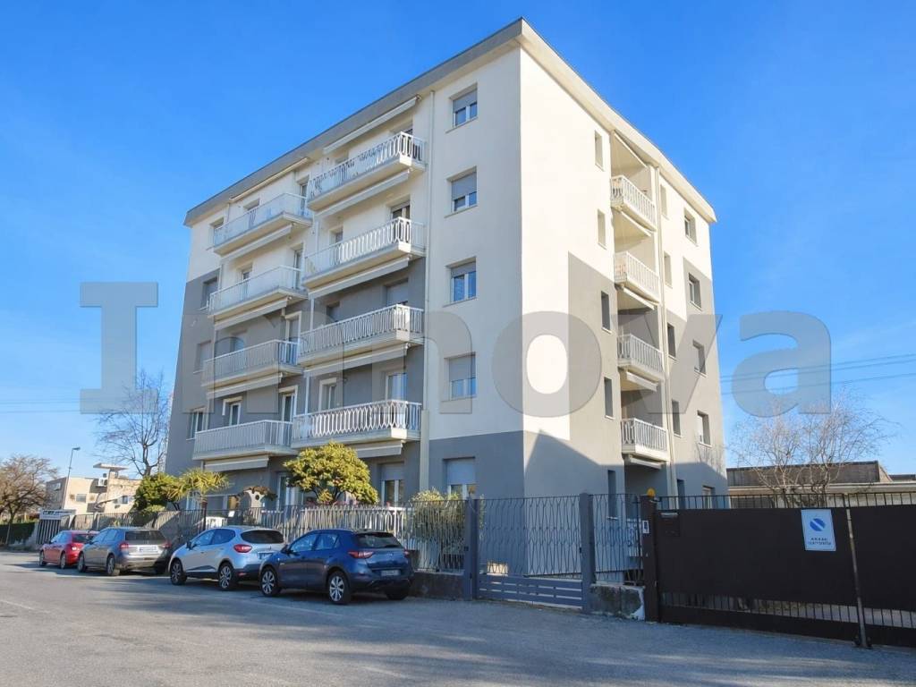 appartamento in vendita a Cesano Maderno