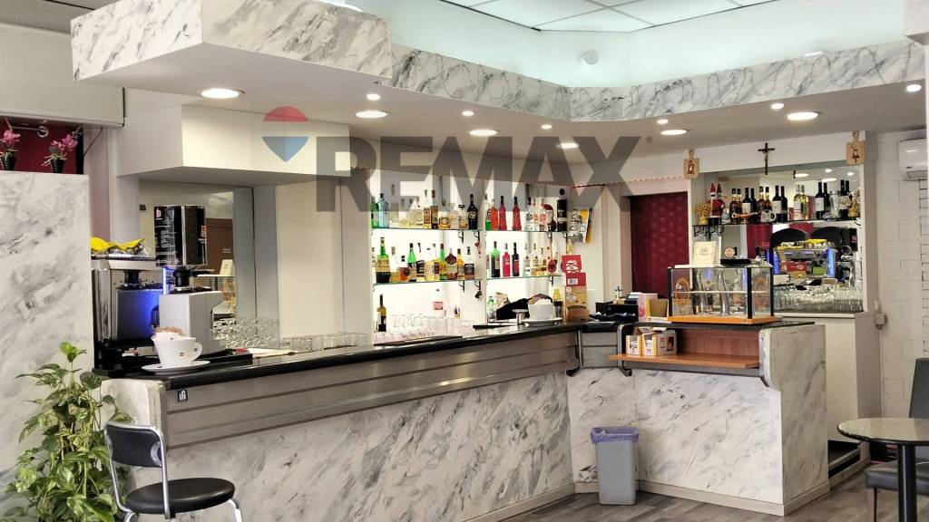 negozio in vendita a Cesano Maderno