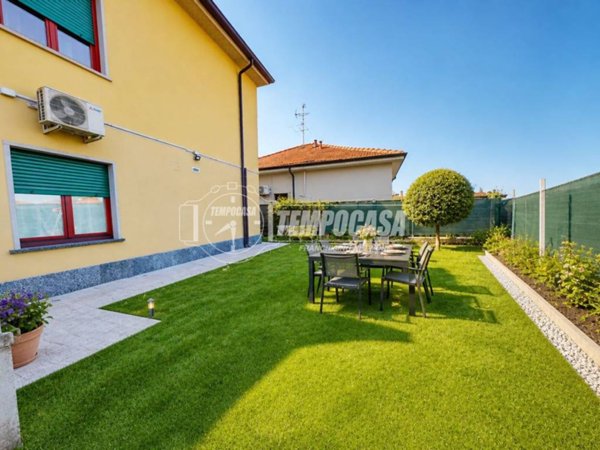 casa indipendente in vendita a Cesano Maderno