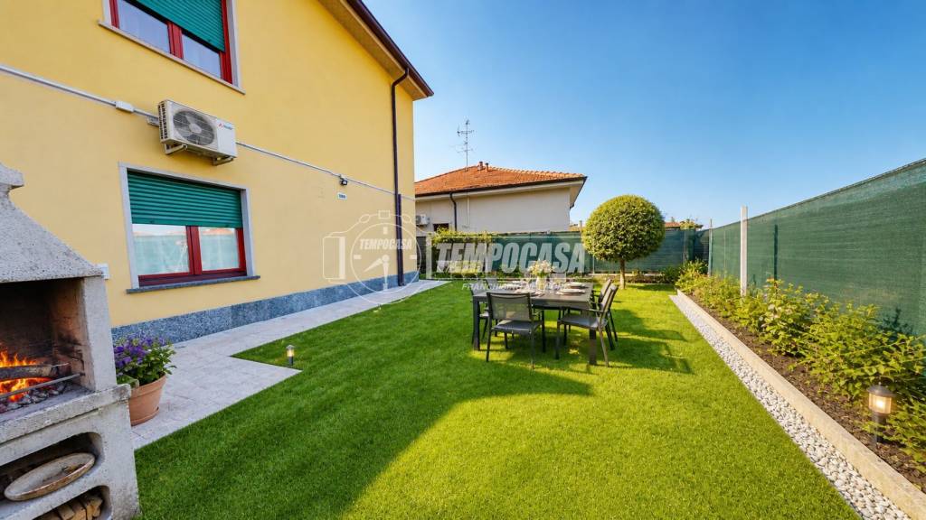 casa indipendente in vendita a Cesano Maderno