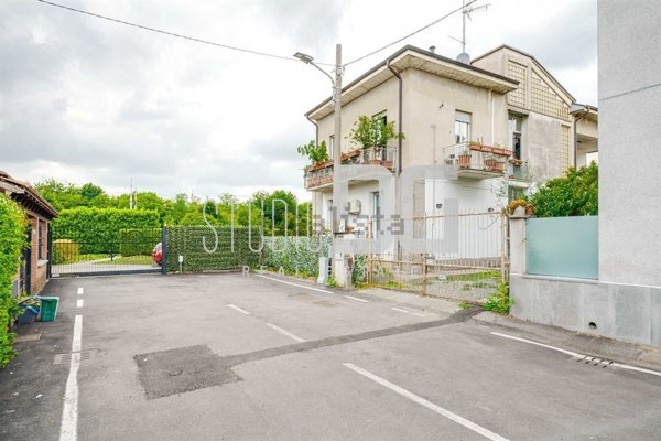 appartamento in vendita a Cesano Maderno in zona Binzago