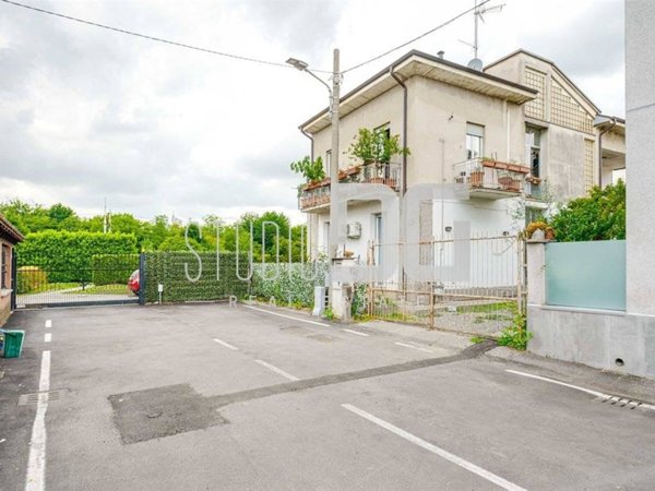 appartamento in vendita a Cesano Maderno in zona Binzago